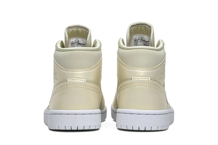 Кроссовки Wmns Air Jordan 1 Mid 'Lemon Yellow'