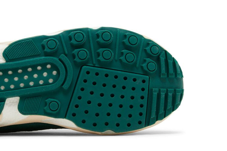 Кроссовки Adidas ZX 22 Boost 'Ecru Tint Core Green'
