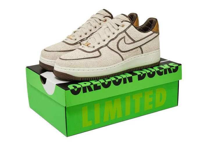 Krossovki-Nike-Division-Street-Air-Force-1-07-Luxe-University-of-Oregon-PE-11