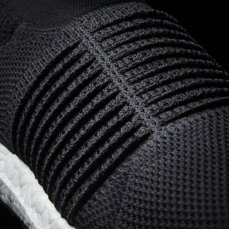 Krossovki-Adidas-UltraBoost-Laceless-Core-Black-4