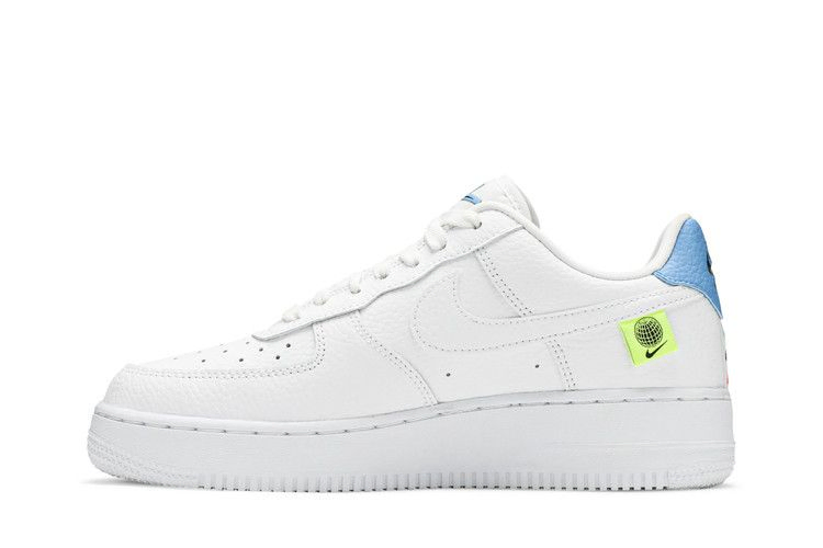 Кроссовки Nike Wmns Air Force 1 '07 SE 'Worldwide Pack - Volt'