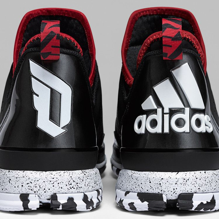 d-lillard-1-shoes-d68974_01