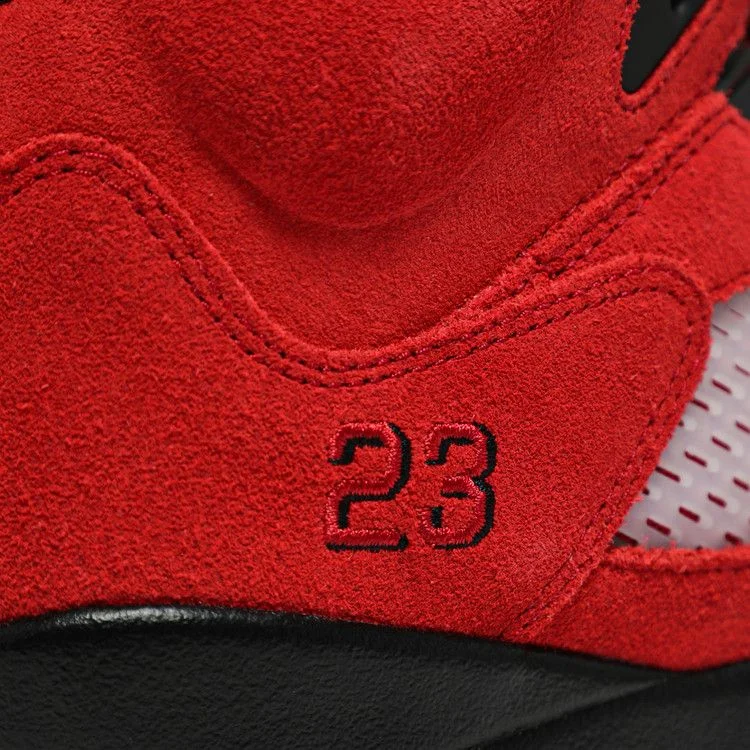 Krossovki-Air-Jordan-5-Retro-Raging-Bull-2021-8