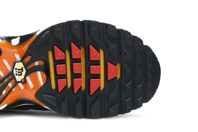 Krossovki-Nike-Air-Max-Plus-GS-Sunset-4