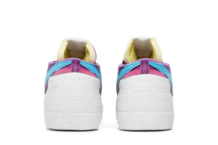 Кроссовки KAWS x sacai x Nike Blazer Low 'Purple Dusk'