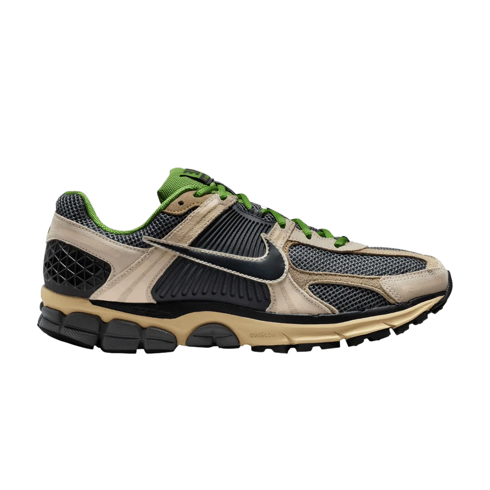 Krossovki-Nike-Air-Zoom-Vomero-5-Pale-Ivory-Chlorophyll