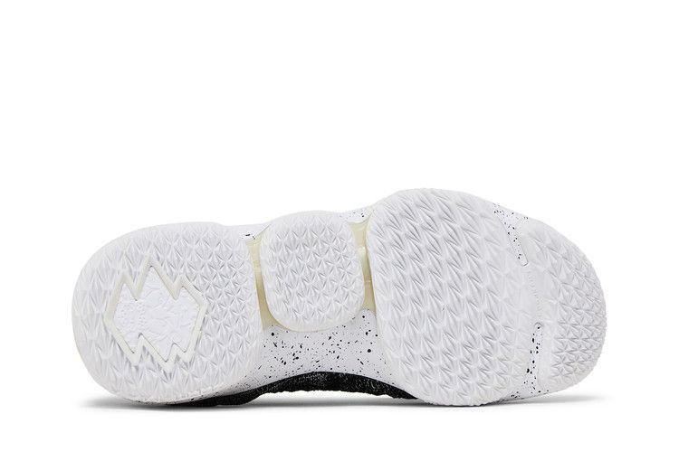 Кроссовки Nike LeBron 15 GS 'Ashes'