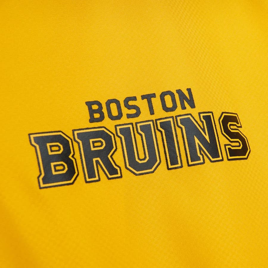 Ветровка с капюшоном Mitchell & Ness Black Boston Bruins Home Team Lightweight Full-Zip Windbreaker Jacket