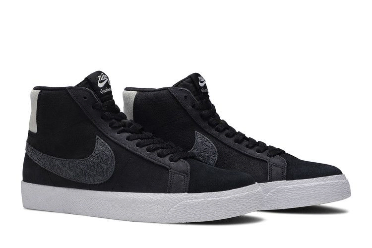 gnarhunters-x-zoom-blazer-mid-sb-black-gnar-blazer_07