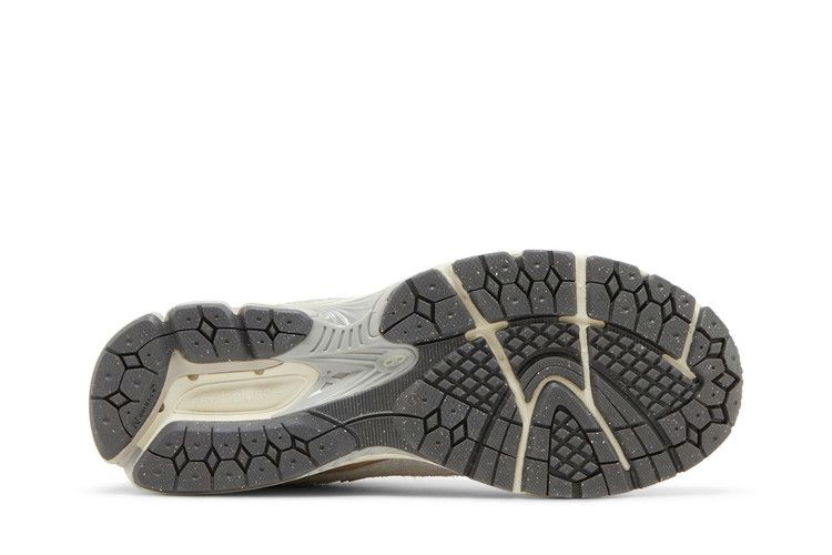 Кроссовки New Balance 2002R 'Rain Cloud Angora'