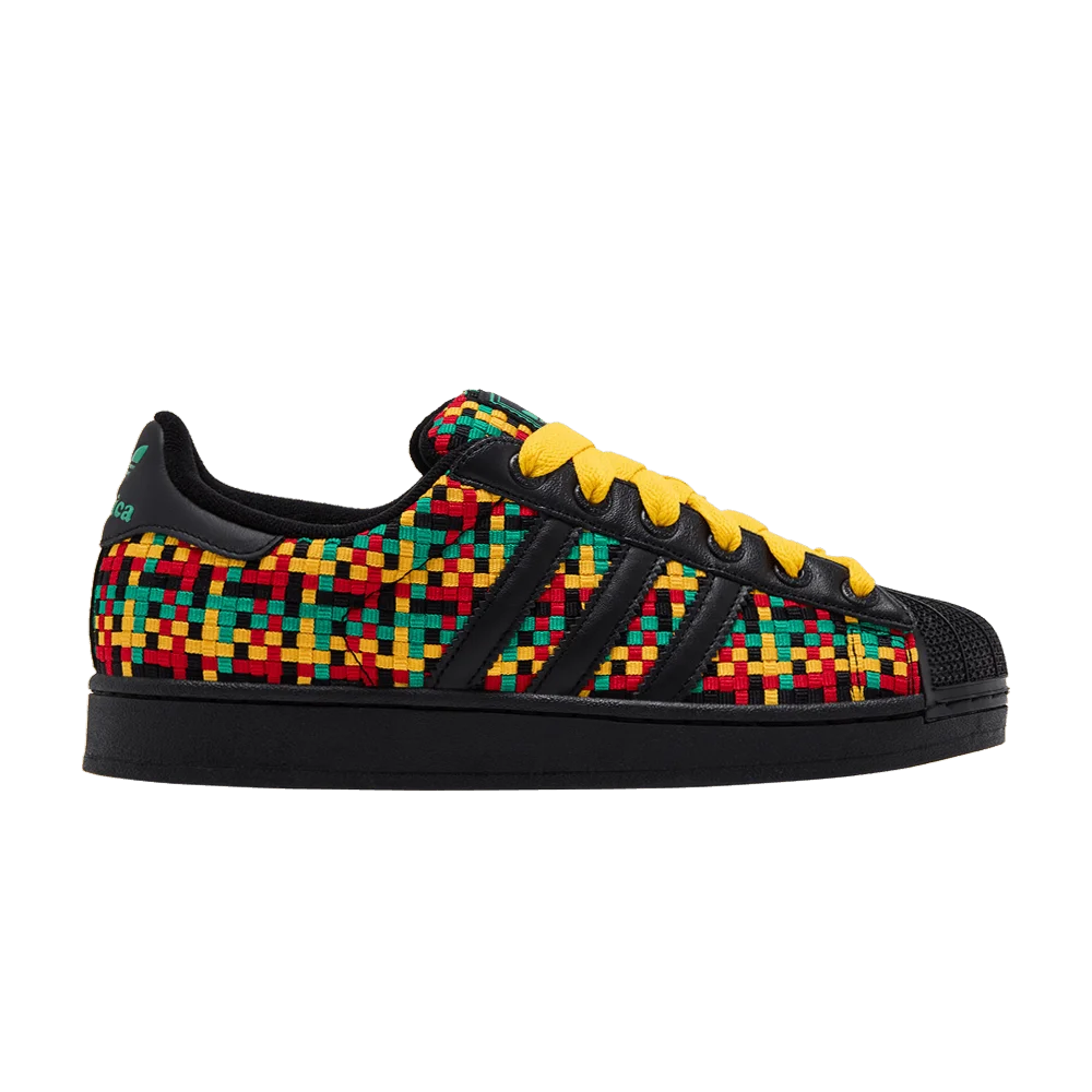 Krossovki-Bob-Marley-x-adidas-Superstar-II-Jamaica