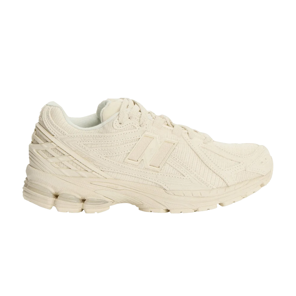 Krossovki-New-Balance-1906R-Beige
