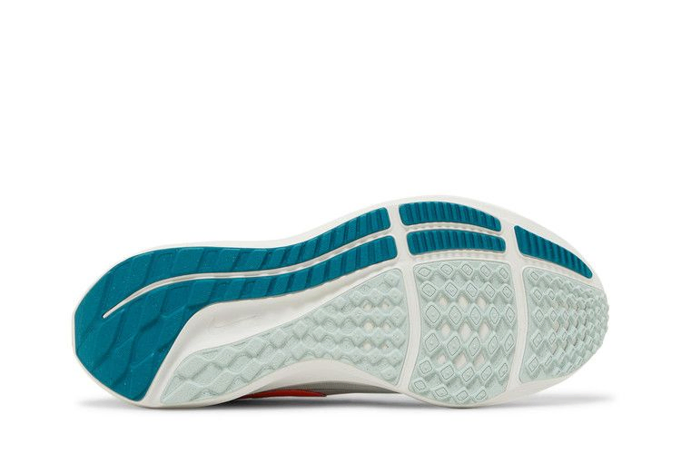 Кроссовки Nike Air Zoom Pegasus 39 4E Wide 'Pure Platinum Total Orange'