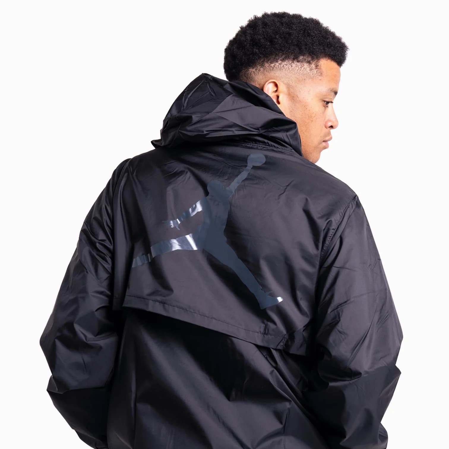 Air-Jordan-Jumpman-Essentials-Woven-Jacket-1