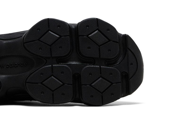 Кроссовки New Balance 9060 Big Kid 'Triple Black Suede'