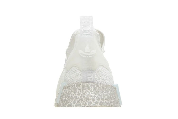 Кроссовки Adidas NMD_R1 Spectoo 'White Silver Metallic'