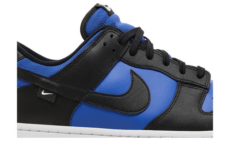 dunk-low-astronomy-blue-hm9606-400_01