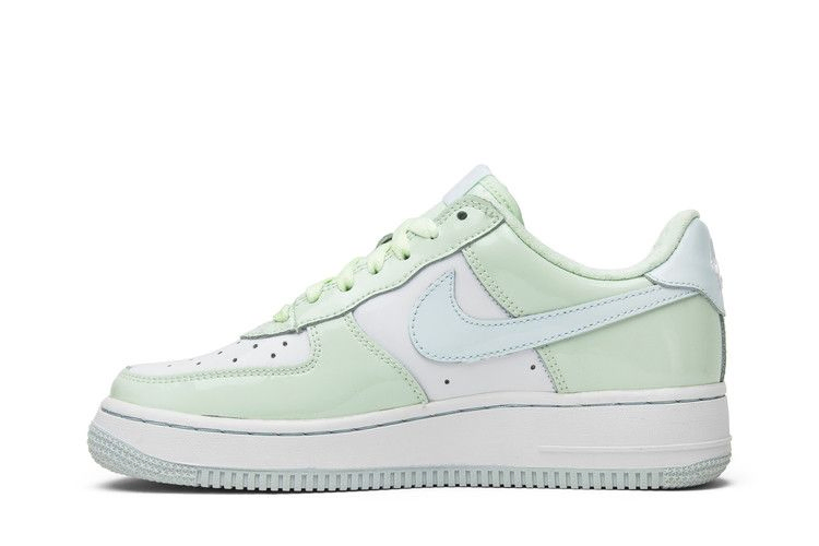 wmns-air-force-1-premium-309439-141_02