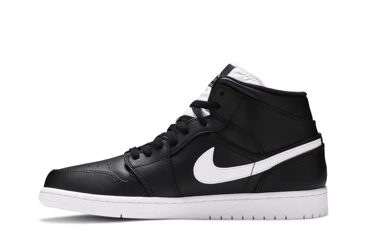 Кроссовки Air Jordan 1 Retro Mid 'Black White'