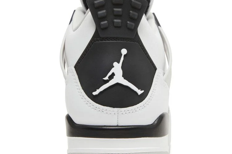 Krossovki-Air-Jordan-4-Retro-Military-Black-9