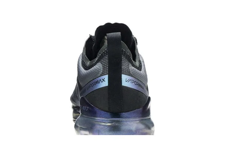 Кроссовки Nike Air VaporMax 2019 'Throwback Future'