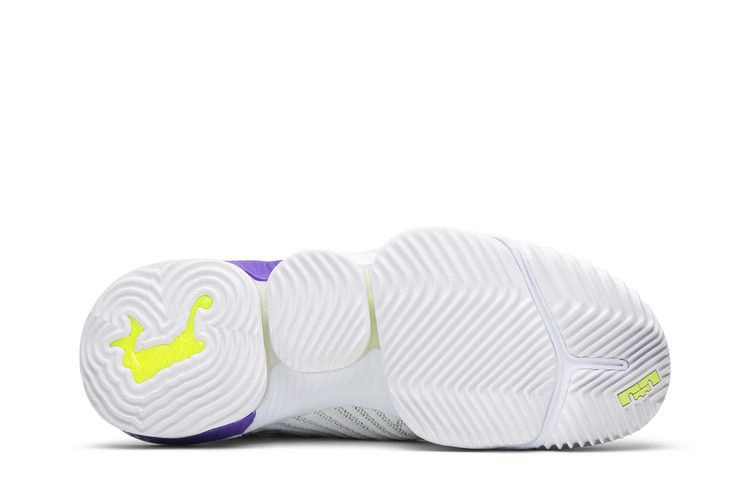 Кроссовки Nike LeBron 16 'Buzz Lightyear'