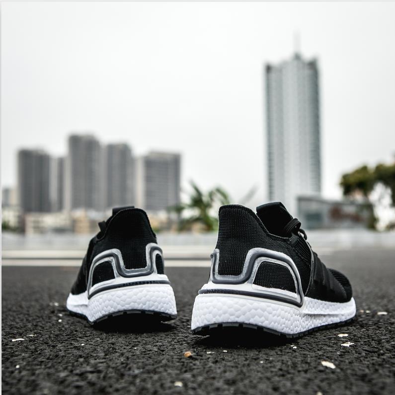 Кроссовки adidas Wmns UltraBoost 19 Core Black