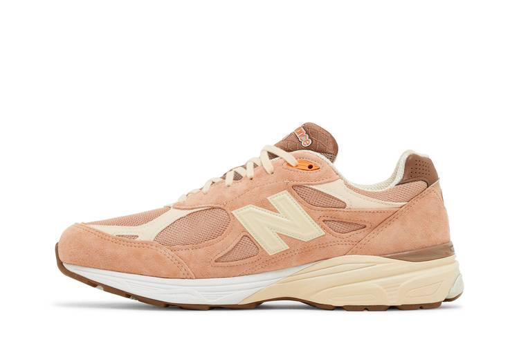 Кроссовки size? x New Balance 990v3 Made in USA 'Keepin' it Running'