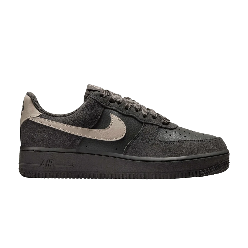 Krossovki-Nike-Wmns-Air-Force-1-Low-Medium-Ash