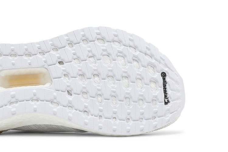 Кроссовки adidas Wmns UltraBoost 20 'White Gold Metallic'