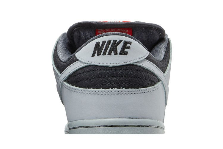 Кроссовки Atlas x Nike Dunk Low Premium SB 'Wolf Grey'