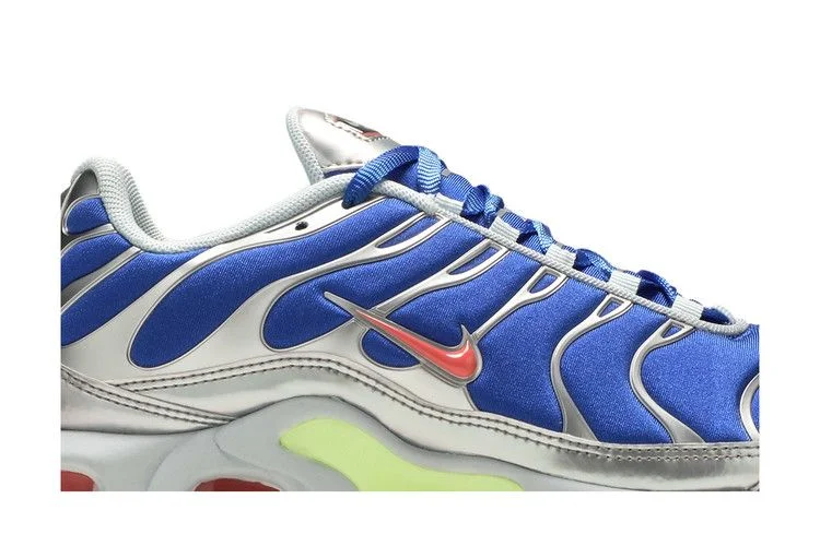 Krossovki-Nike-Wmns-Air-Max-Plus-Ultraman-1