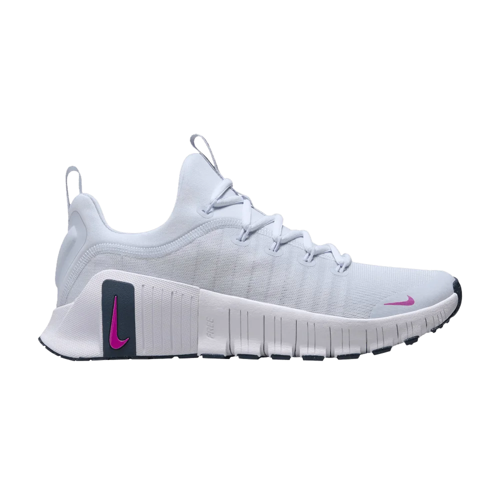Krossovki-Nike-Wmns-Free-Metcon-6-Football-Grey-Hot-Fuchsia
