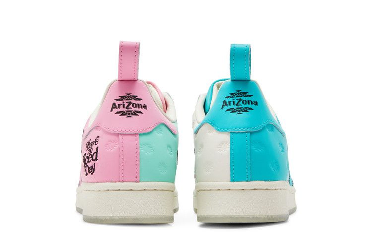 Кроссовки Arizona x adidas Superstar 'Have an Iced Day - Teal Yellow'