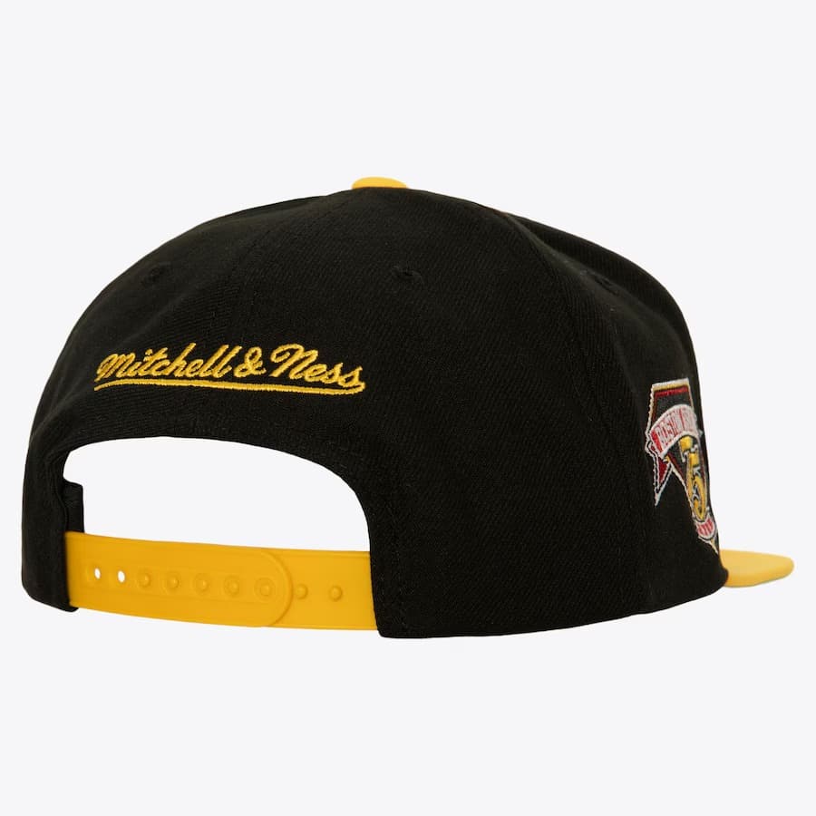 Mitchell-Ness-Black-Boston-Bruins-75th-Anniversary-Snapback-Hat-1