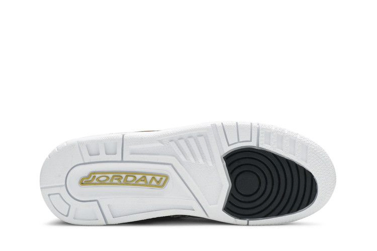 jordan-legacy-312-gs-black-metallic-gold-at4040-007_03