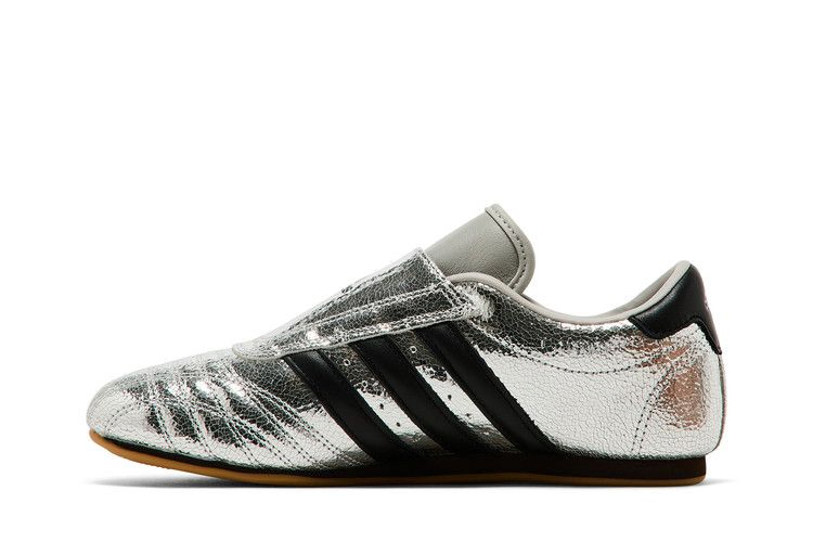 wmns-taekwondo-silver-metallic-black-jh9664_02