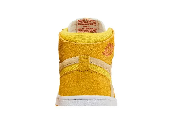 Кроссовки Wmns Air Jordan 1 High Zoom Comfort 2 'Yellow Ochre'