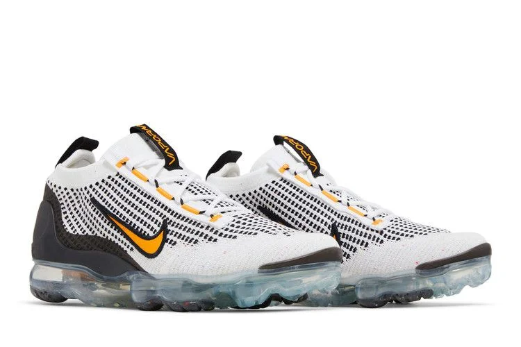 Krossovki-Nike-Air-VaporMax-2021-Flyknit-GS-White-Kumquat-6
