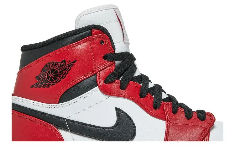Кроссовки Air Jordan 1 Retro High 'Chicago' 2013