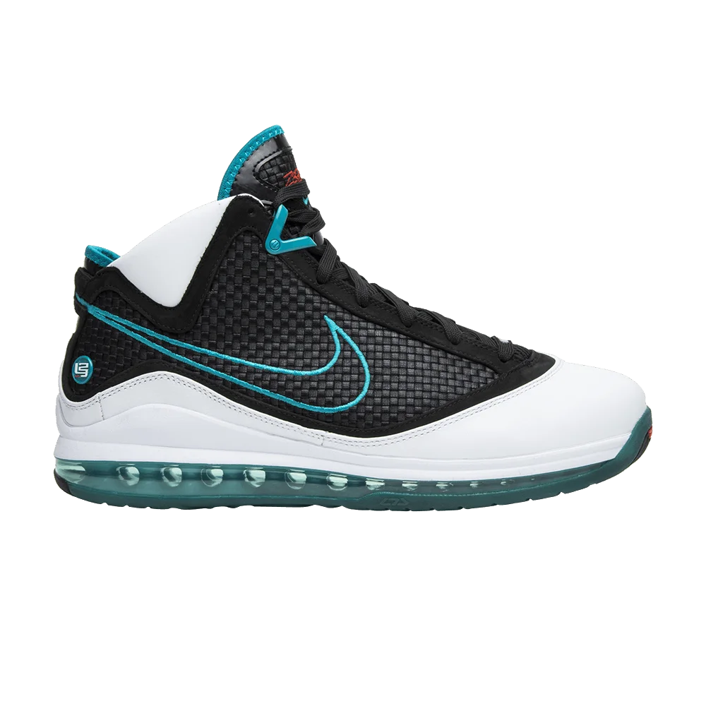 Krossovki-Nike-Air-Max-LeBron-7-Nfw-Red-Carpet