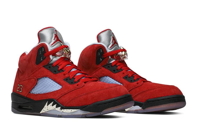 Krossovki-Trophy-Room-x-Air-Jordan-5-Retro-Friends-Family-7