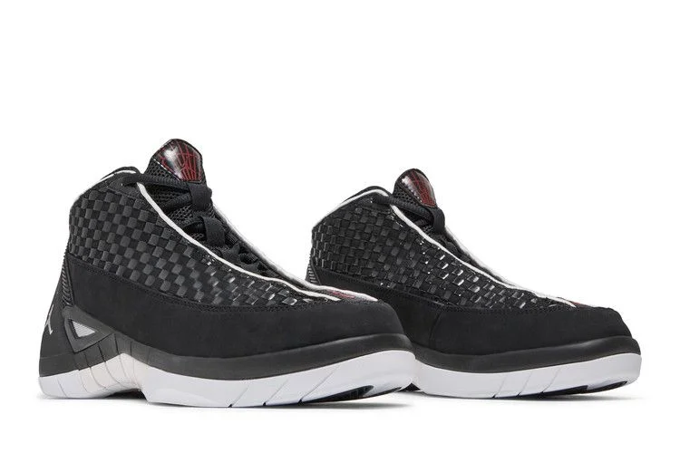 Krossovki-Air-Jordan-15-Retro-SE-GS-Black-Metallic-Silver-7