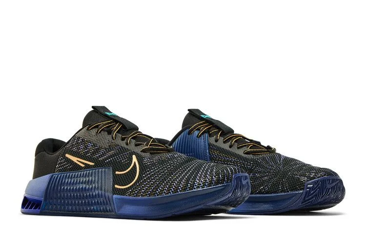 Krossovki-Nike-Metcon-9-AMP-Deep-Night-Copper-Moon-7