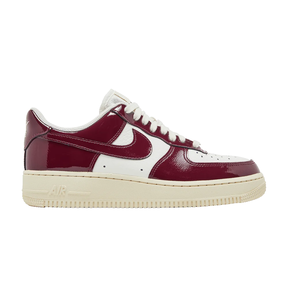 Krossovki-Nike-Wmns-Air-Force-1-Roman-Empire