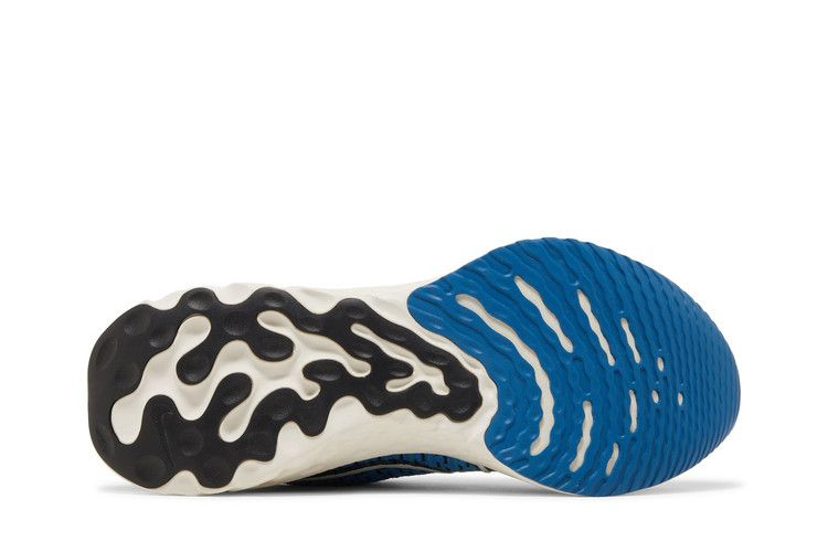 react-infinity-run-flyknit-3-dutch-blue-black-dh5392-400_03