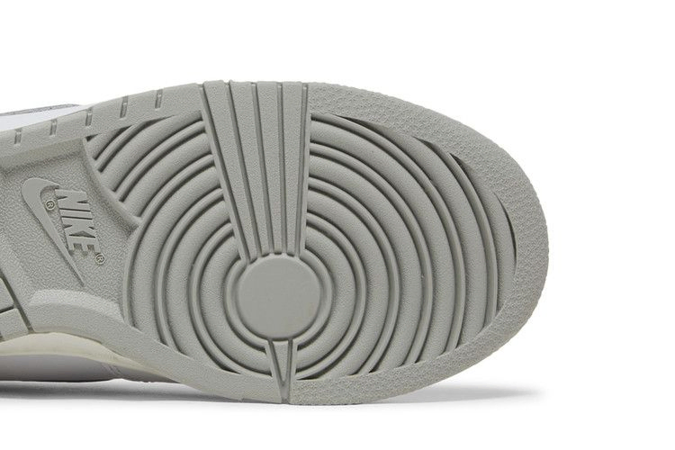 Кроссовки Nike Wmns Dunk High 'Grey Fog'