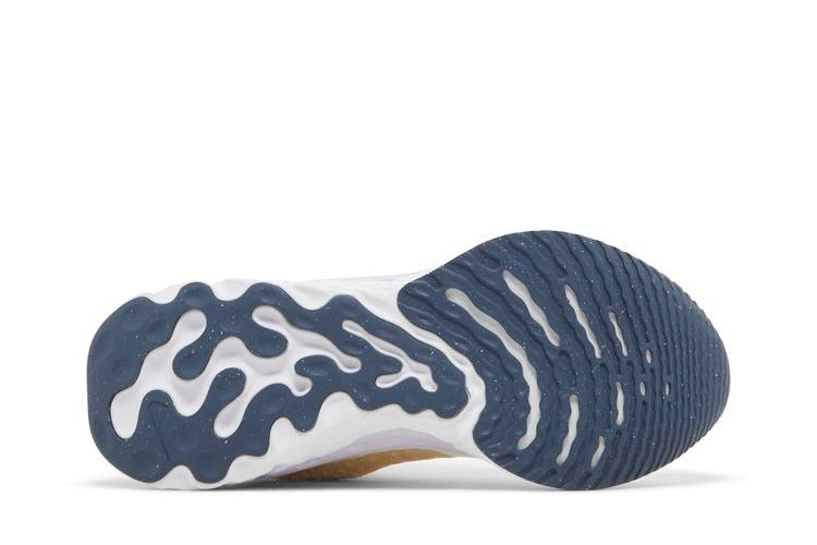 wmns-react-infinity-run-flyknit-3-oatmeal-dz3016-101_03