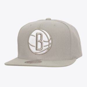 Mitchell-Ness-Gray-Brooklyn-Nets-Team-Logo-Snapback-Hat-300x300