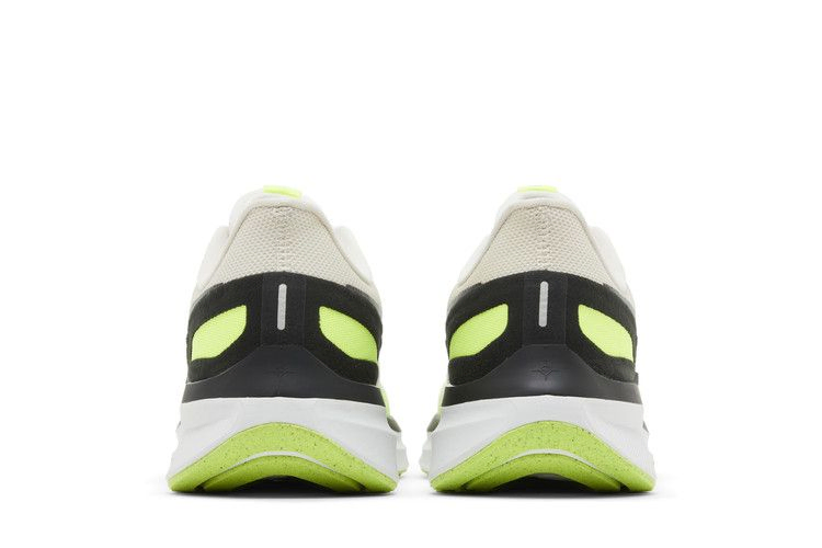 air-zoom-structure-25-white-volt-dj7883-100_05